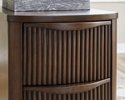 Camdill Chairside End Table - Dark Brown Chair Side Table modern furniture Contempo Furniture