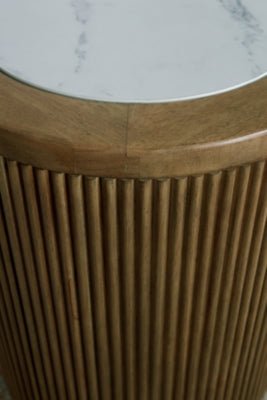 Camdill End Table - Light Brown End Table modern furniture Contempo Furniture