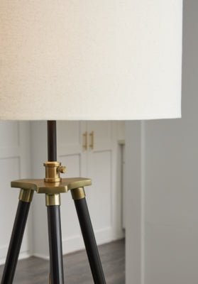 Cashner Floor Lamp - Black Floor Lamp modern furniture Contempo Furniture