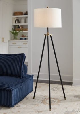 Cashner Floor Lamp - Black Floor Lamp modern furniture Contempo Furniture
