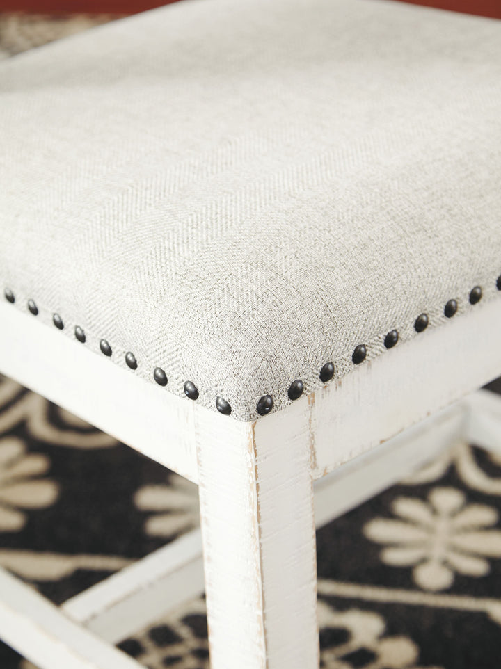 ashley-furniture-d546-01-valebeck-chair-set