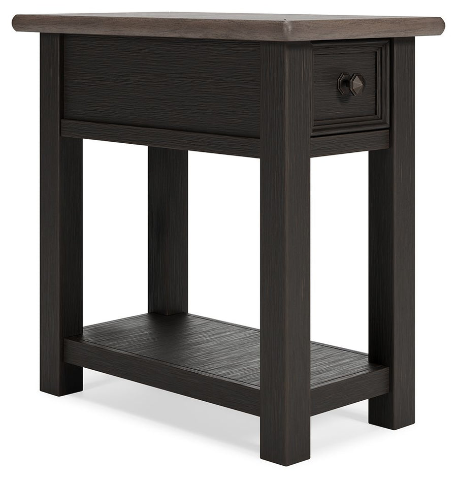 ashley-furniture-t736-107-tyler-creek-chair-side-table