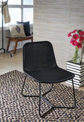 Daviston Accent Chair - Black | Ashley Furniture