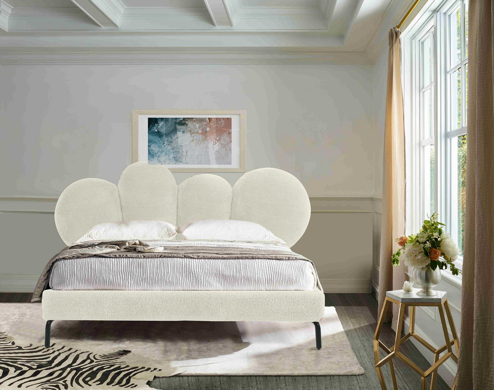 Destiny - Eastern King Contemporary White Sherpa Bubble Bed