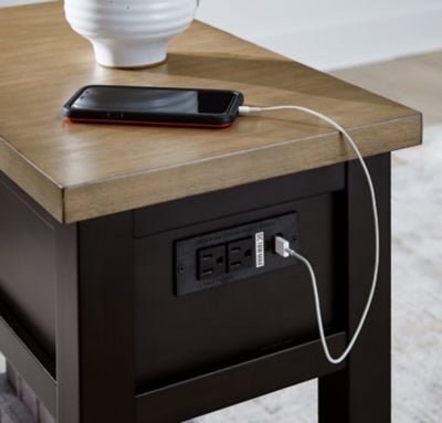 Drazmine Chairside End Table - Dark Brown Chair Side Table modern furniture Contempo Furniture