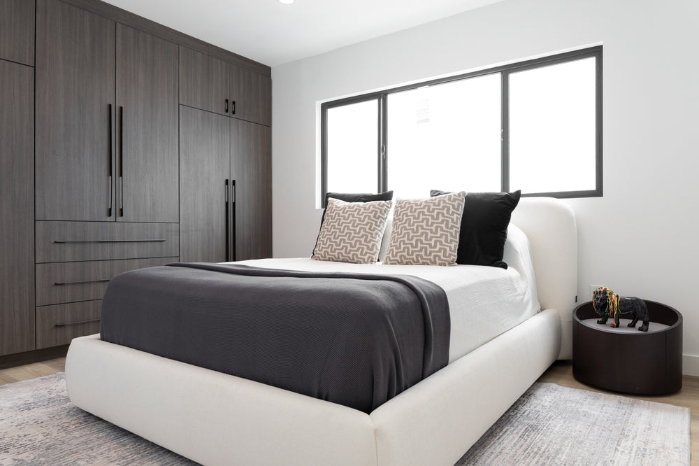 Liam - Modern Ivory Fabric Upholstered Bed - View 12