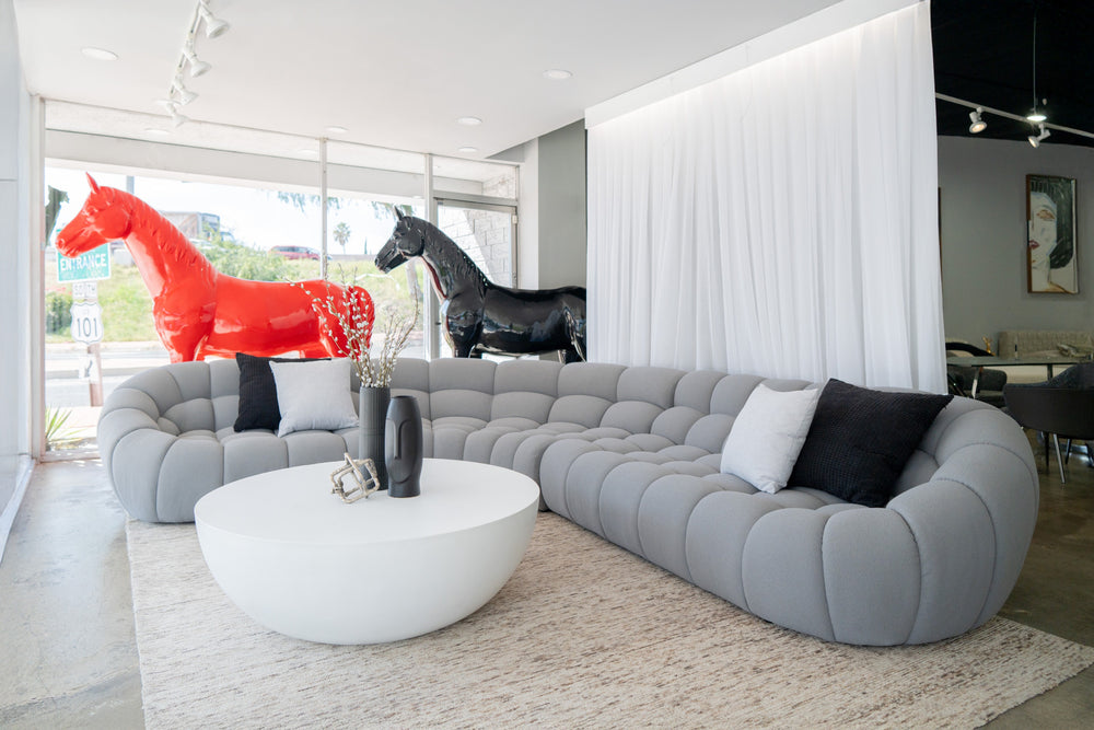 Yolonda - Modern Light Grey Curved Sectional Sofa - View 12