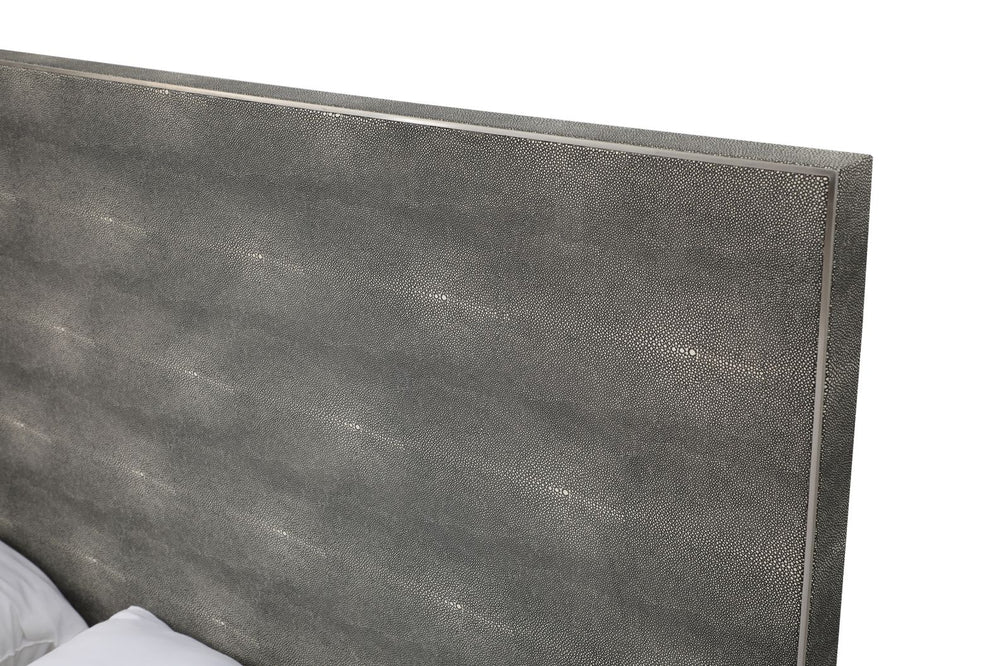 Dynasty - Modern Shagreen Bed - View 3