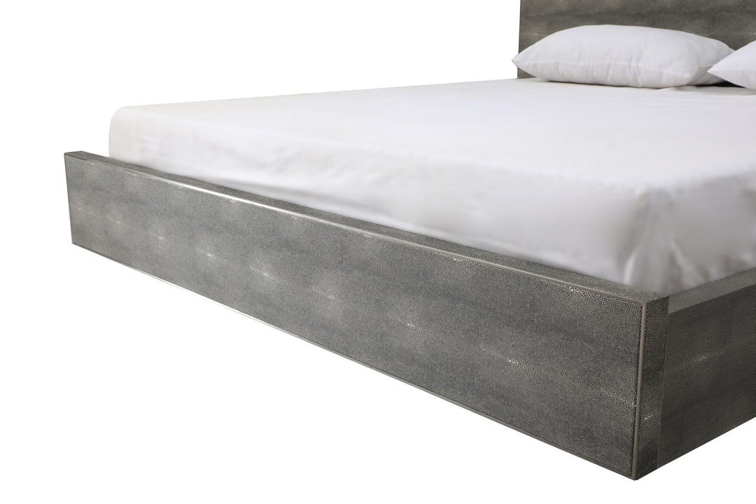 Dynasty  Eastern King Modern Shagreen Bed