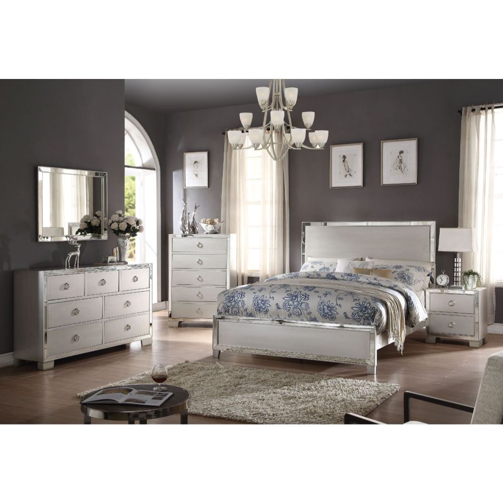 Voeville II - Eastern King Bed - Platinum