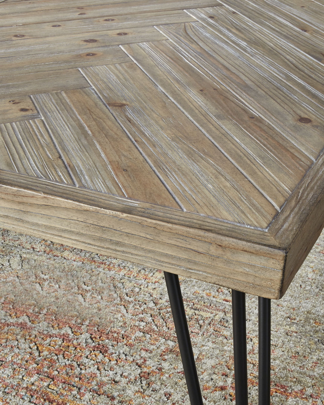 Modus Furniture Dvv121 Everson Solid Fir Coffee Table In Sand Dollar