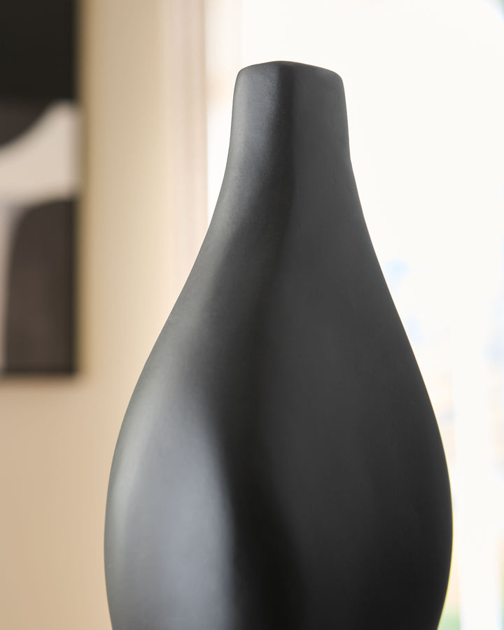Judsen - Vase - 18" - Black by Ashley Furniture product image