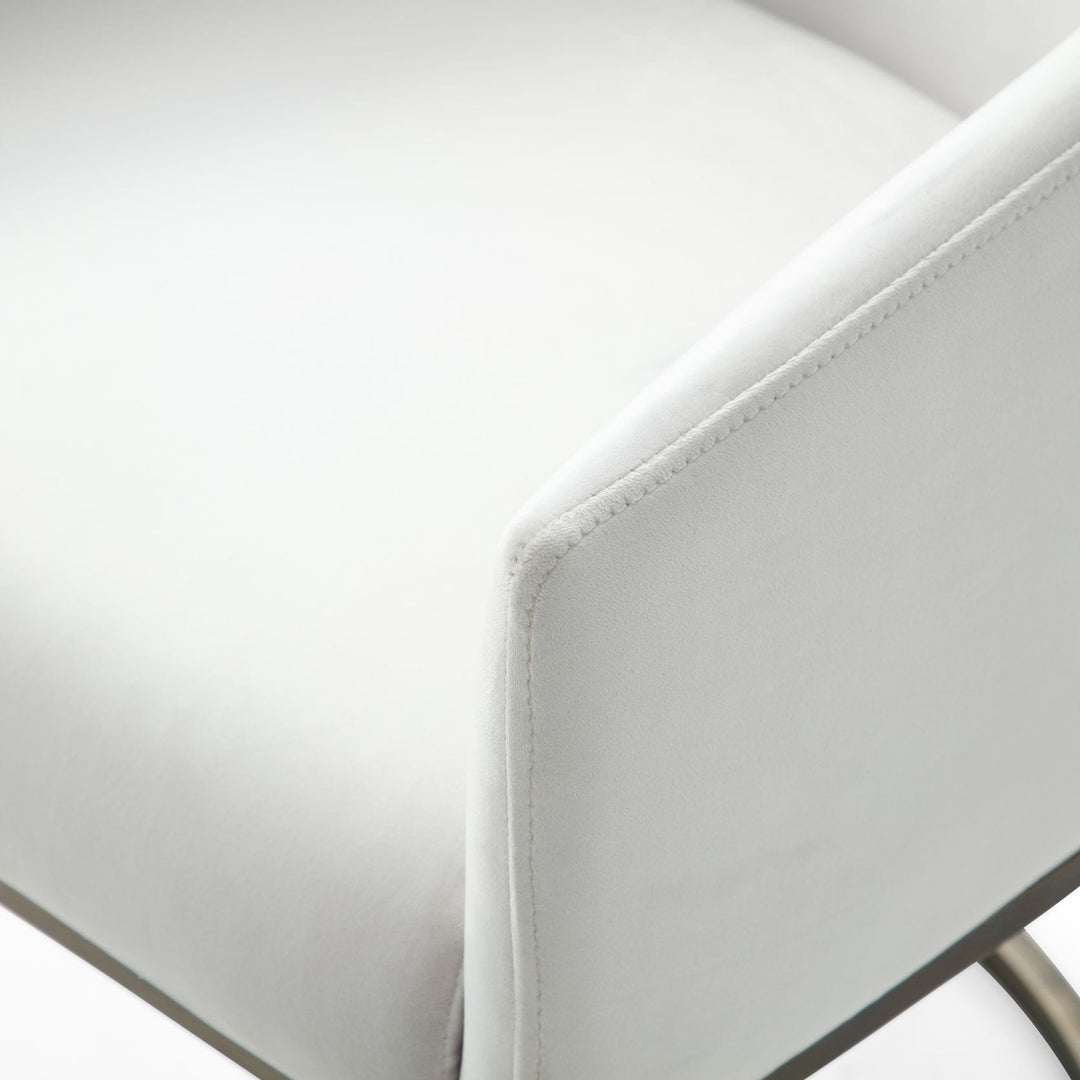 Elisa - Modern Beige Velvet & Brass Dining Chair