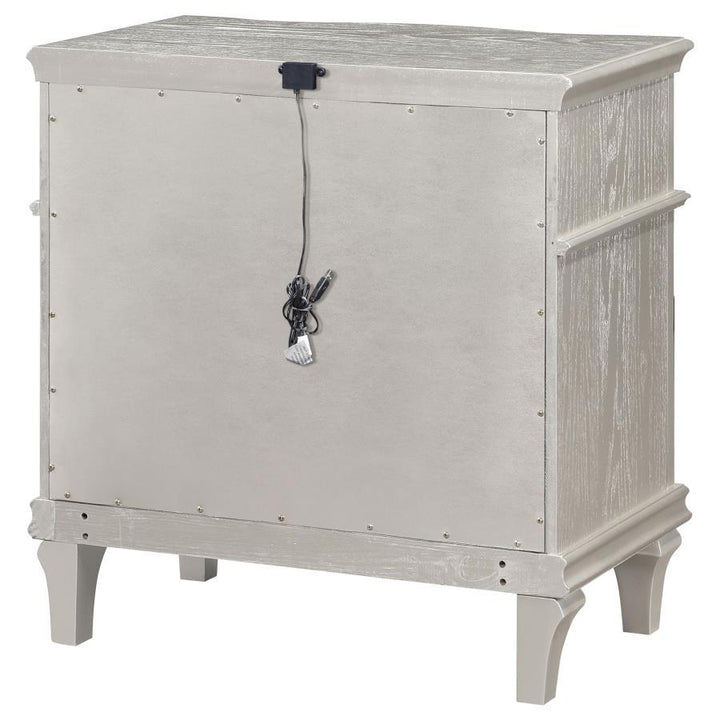 Evangeline - 3 - Drawer Nightstand - Silver Oak Nightstand w/ Charging Station modern furniture Contempo Furniture