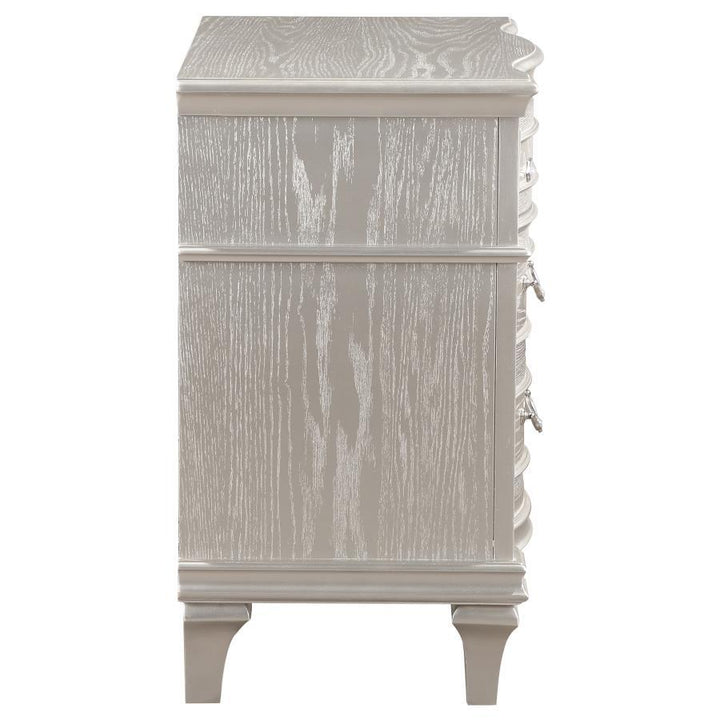 Evangeline - 3 - Drawer Nightstand - Silver Oak Nightstand w/ Charging Station modern furniture Contempo Furniture