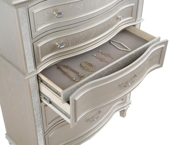 Evangeline - 6 - Drawer Bedroom Chest - Silver Oak Accent Chest modern furniture Contempo Furniture