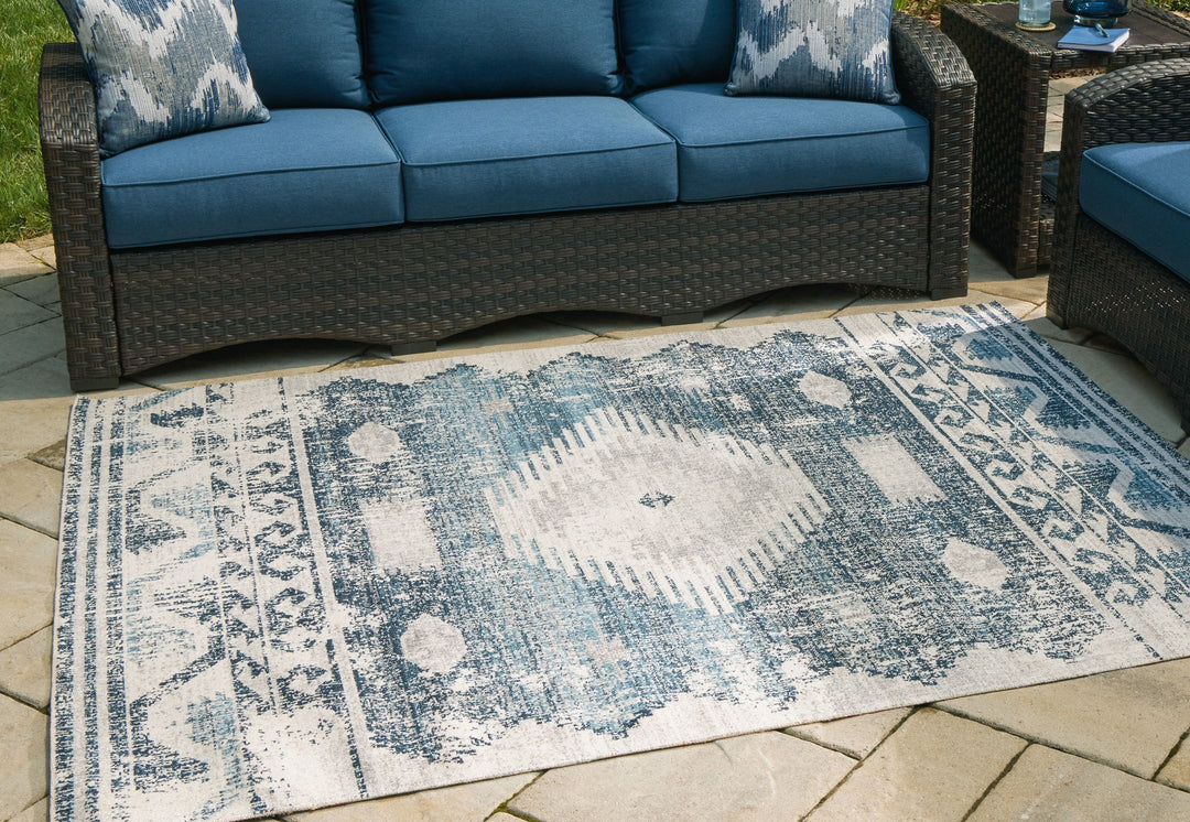 ashley-furniture-r900102-daddridge-indoor-outdoor-rug