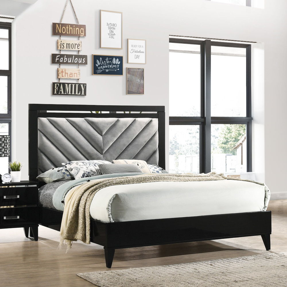 Chelsie - Eastern King Bed - Gray Fabric & Black