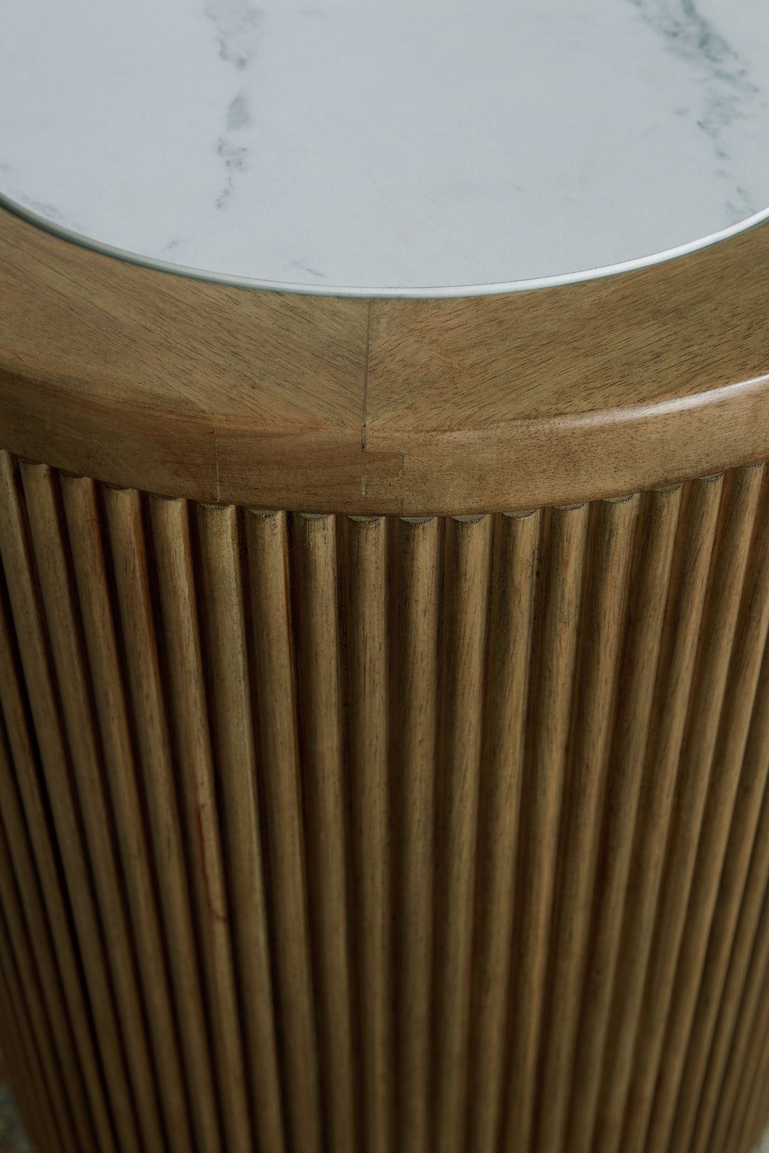 ashley-furniture-t808-6-camdill-end-table