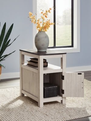 Fendenmore Chairside End Table - White Chair Side Table modern furniture Contempo Furniture