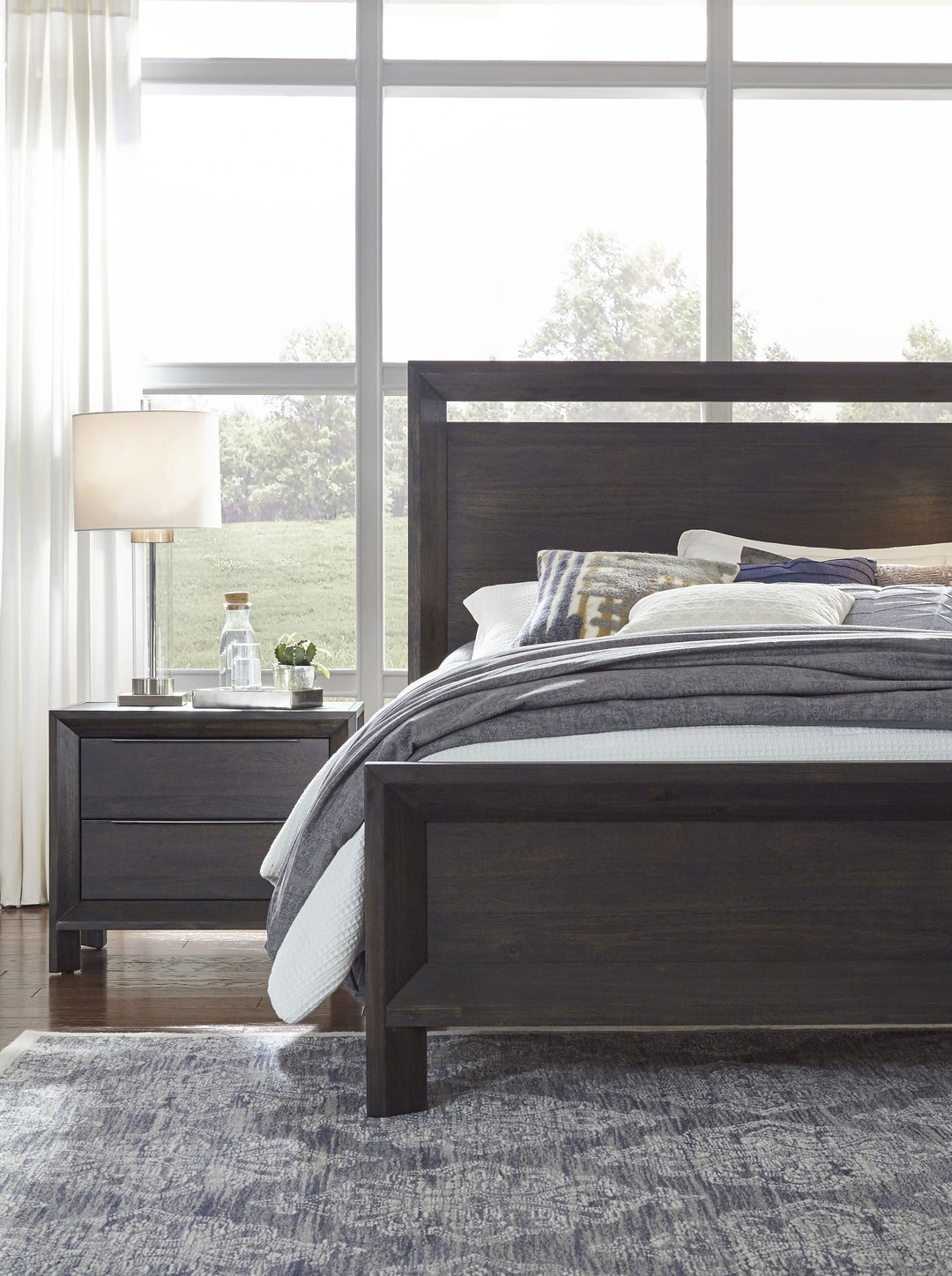 Modus Furniture 3Ju5H5 Chloe Wood Panel Bed In Basalt Grey