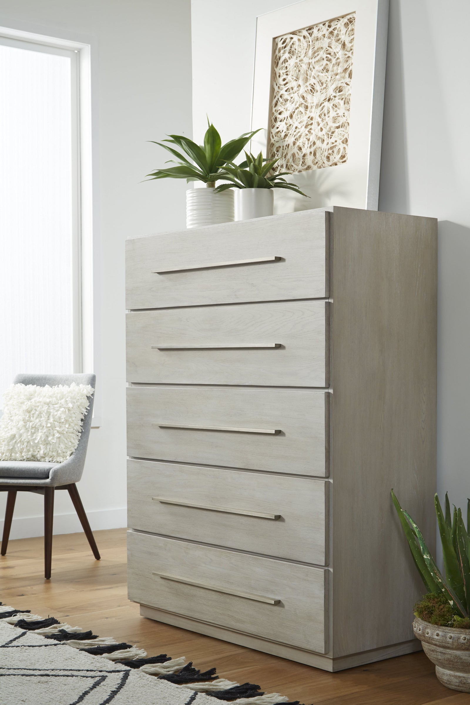 destination-five-drawer-chest