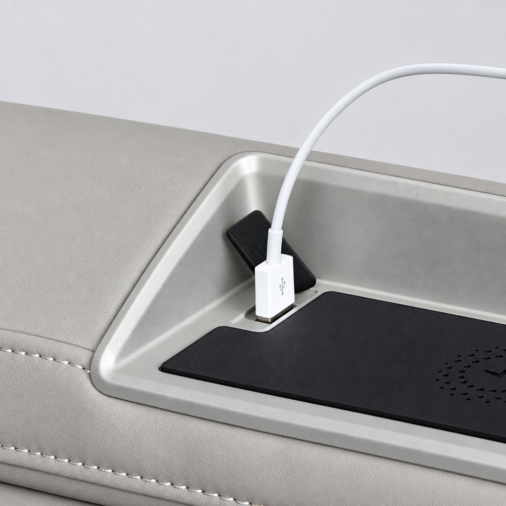 Osaki Titan Forma 3D+2D Massage Chair - USB charging