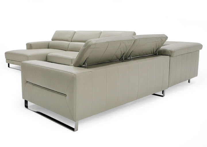 Hawkey - Contemporary Light Grey Leather LAF Chaise Sectional Sofa