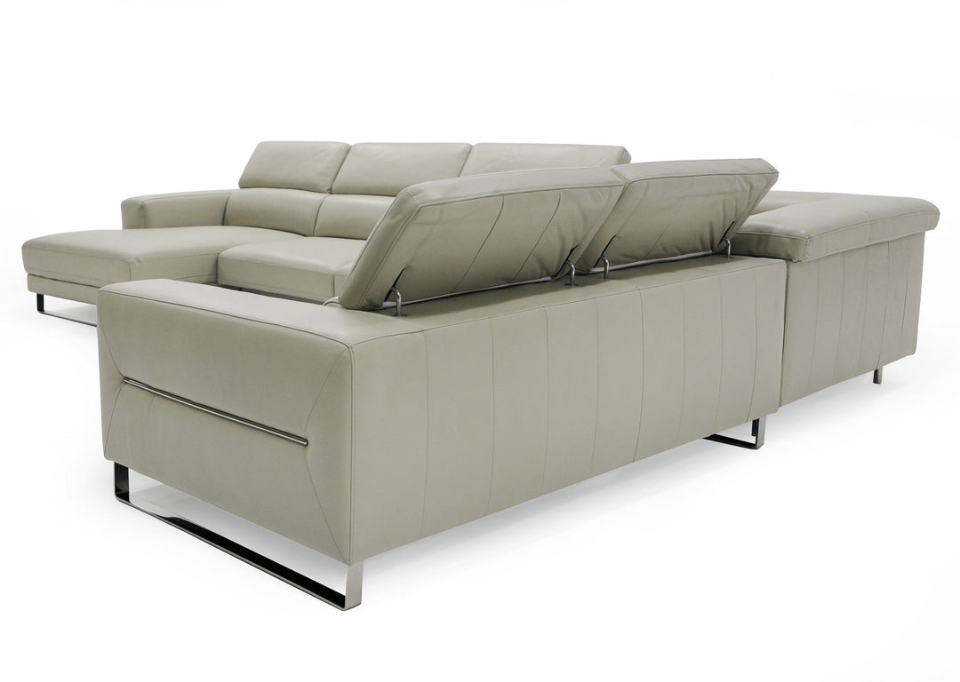 Hawkey - Contemporary Light Grey Leather LAF Chaise Sectional Sofa