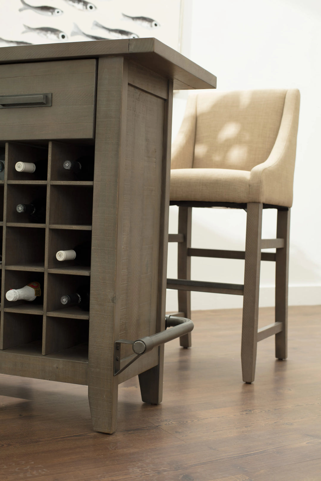 Modus Furniture 9Y1363 Taryn Standing Bar In Rustic Grey