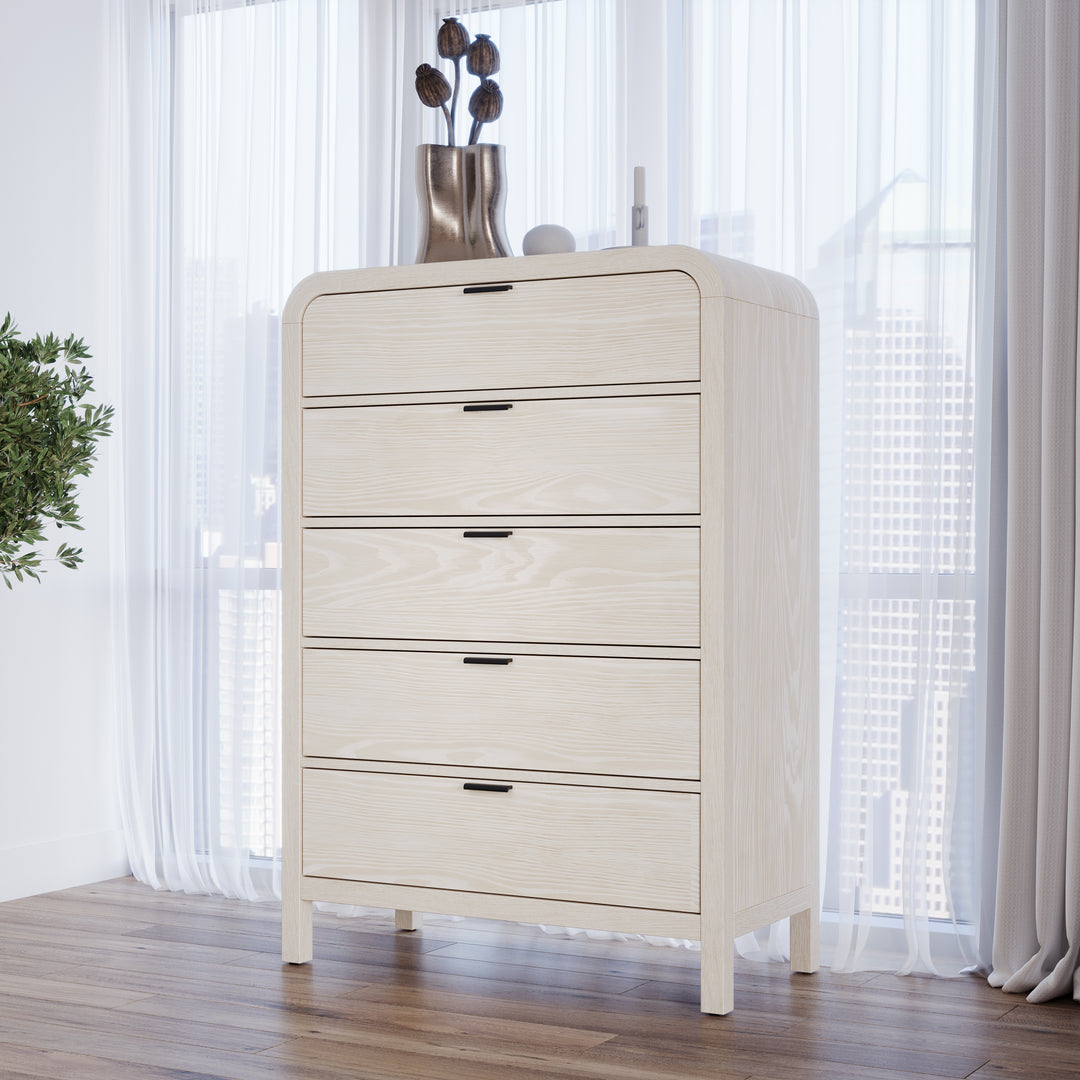Modus Furniture Nknf84 Drake Five Drawer Chest In Sugar