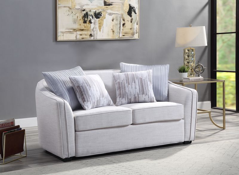 Mahler II Loveseat with 4 Pillows