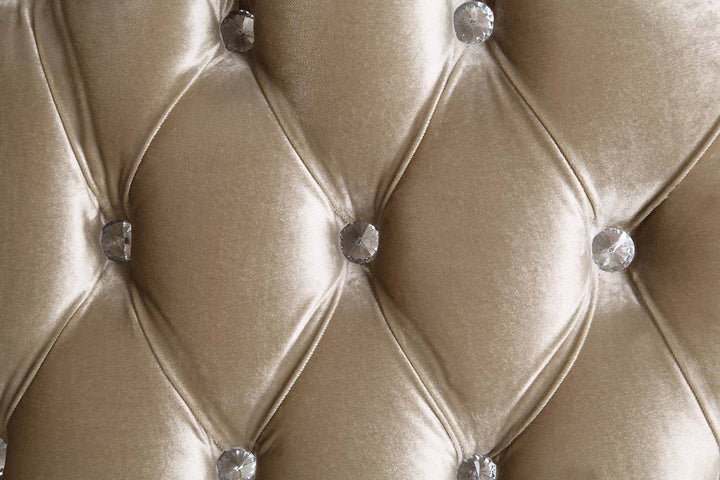 Vanaheim Loveseat with 5 Pillows