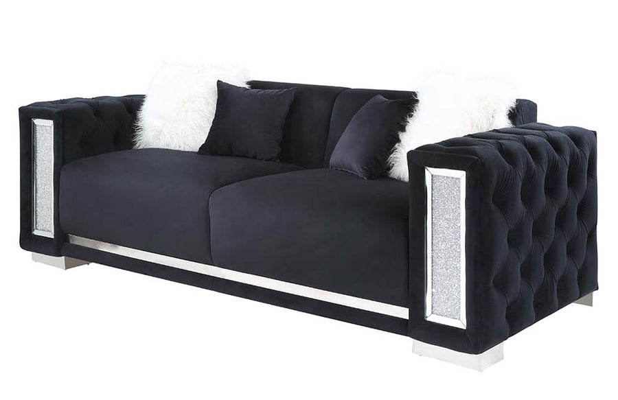 Trislar Sofa with 4 Pillows (Same 52525)