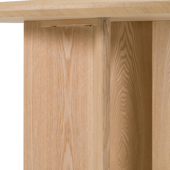 Masuda  Modern Natural Ash Round Dining Table