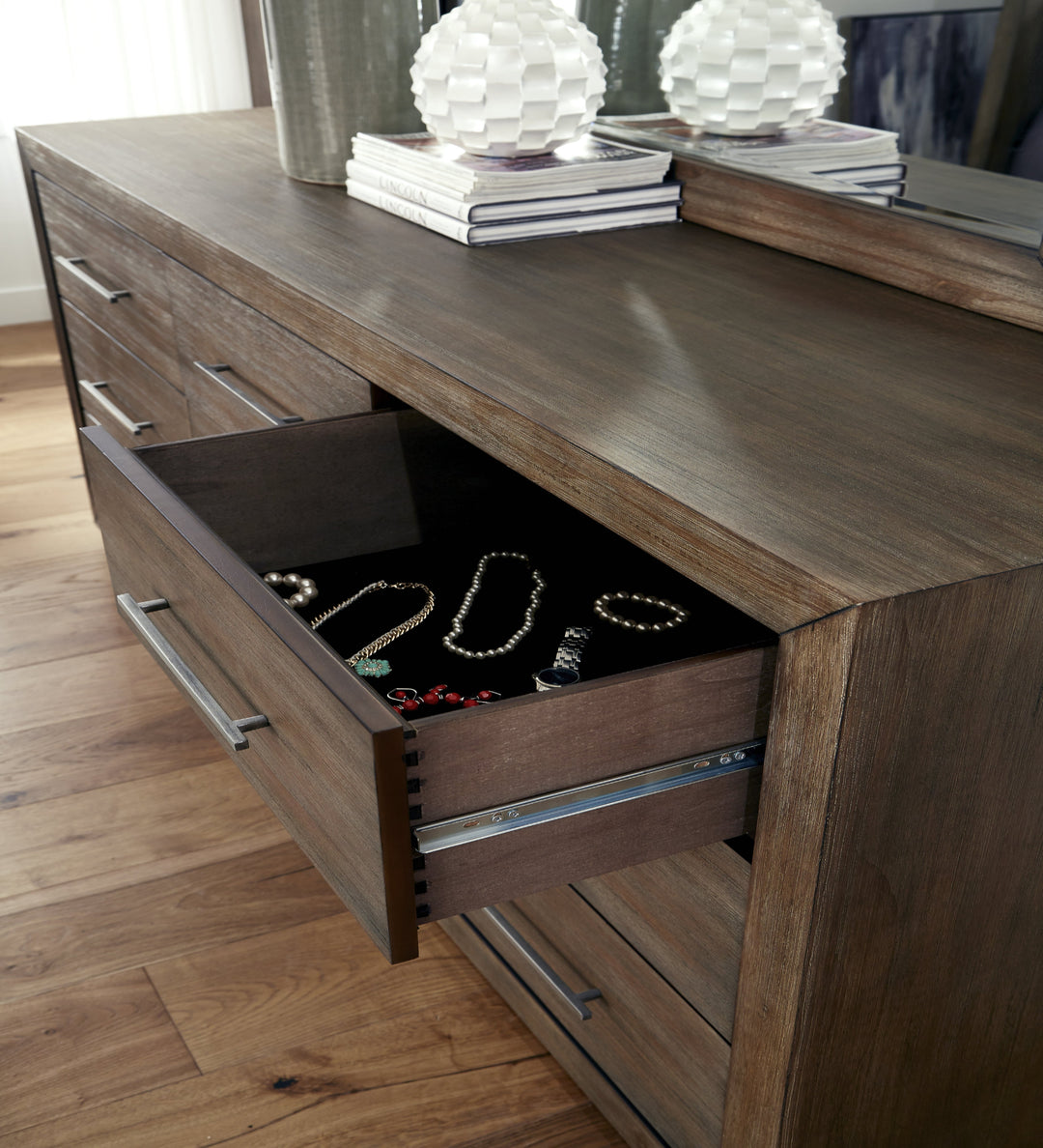 melbourne-nine-drawer-dresser