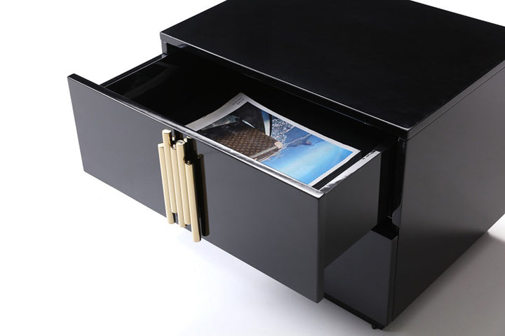 Token Modern Black &amp; Gold 4-Piece Bedroom Set