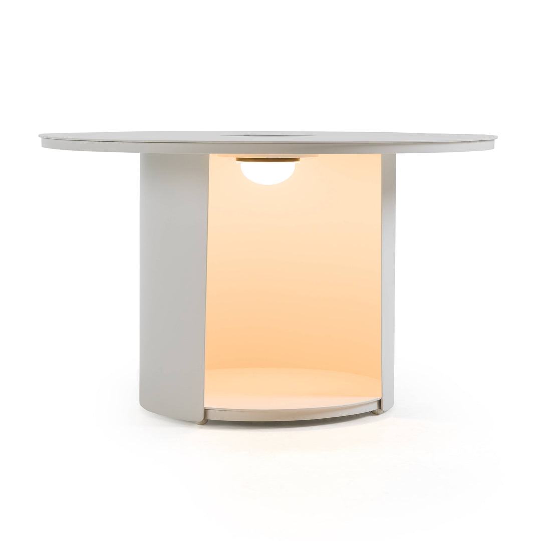 Onza - Outdoor White Medium End Table w/ Solar Light