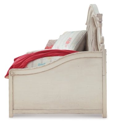Realyn Twin Day Bed - White DayBed modern furniture Contempo Furniture