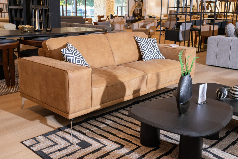 Soho - Italian Vintage Cognac Leather Sofa - View 8