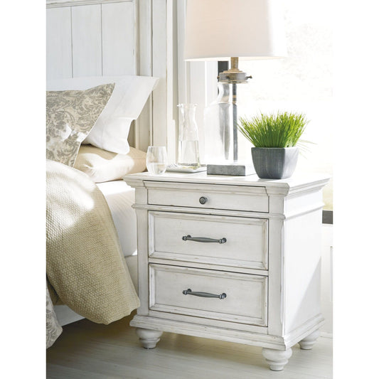 Benchcraft® Kanwyn Three Drawer Night Stand.