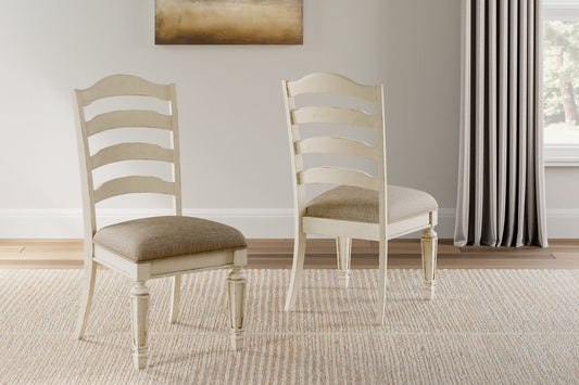 Signature Design by Ashley® Realyn Dining UPH Side Chair (2/CN).