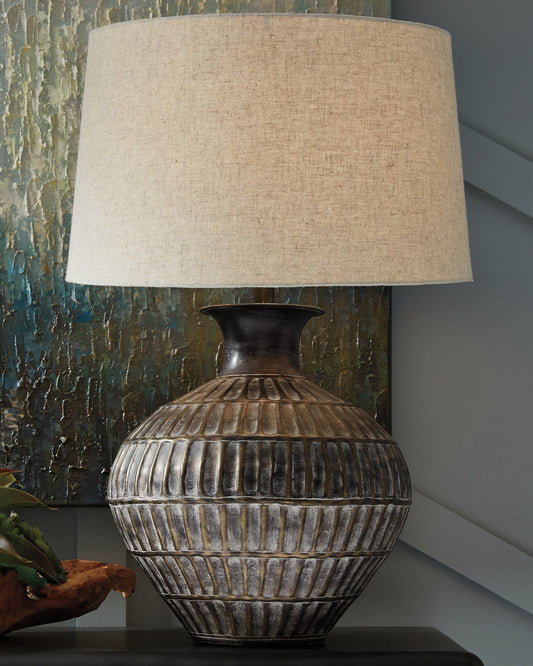 Signature Design by Ashley® Magan Metal Table Lamp (1/CN).