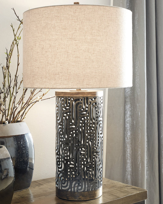 Signature Design by Ashley® Dayo Metal Table Lamp (1/CN).