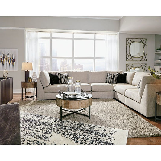 Signature Design by Ashley® Kellway 6-Piece Sectional.