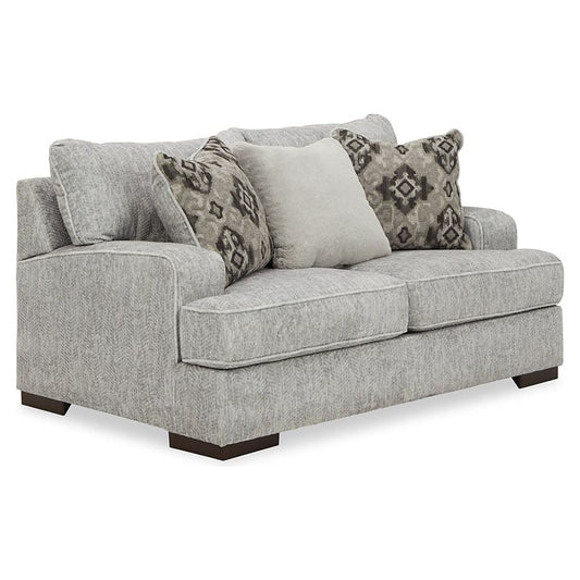 Benchcraft® Mercado Loveseat.