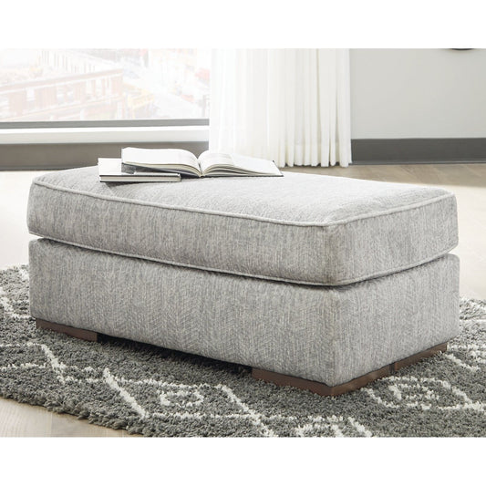 Benchcraft® Mercado Ottoman.