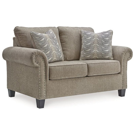 Benchcraft® Shewsbury Loveseat.