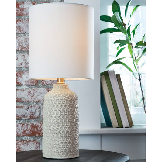 Signature Design by Ashley® Donnford Ceramic Table Lamp (1/CN).