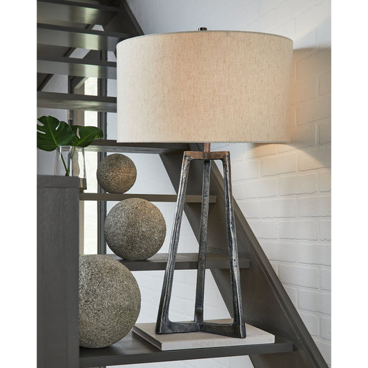 Signature Design by Ashley® Ryandale Metal Table Lamp (1/CN).